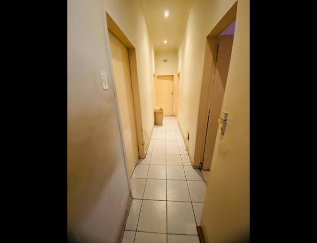 3 BEDROOM HOUSE FOR SALE IN KENSINGTON